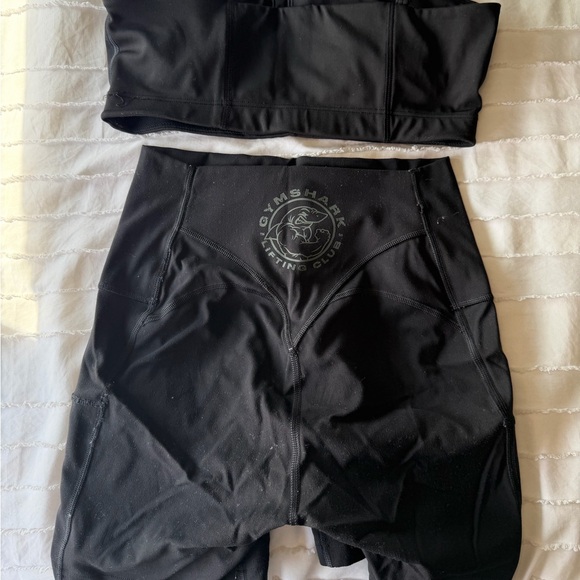 Gymshark Workout Set - Picture 2 of 3